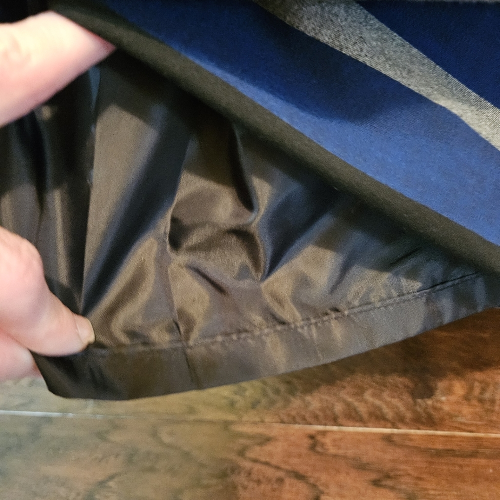 Dress - Picture 2 of 10